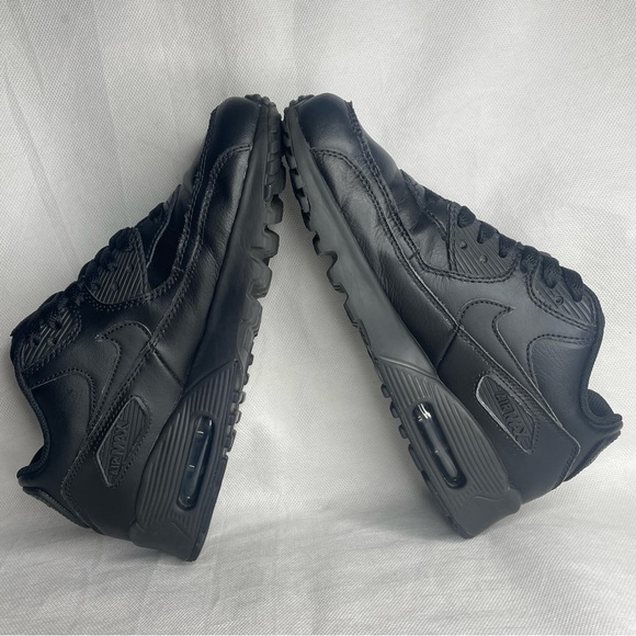 Nike Air Max 90 LTR Kids Sneakers Size 5Y Triple Black 833412-001 - Picture 9 of 15